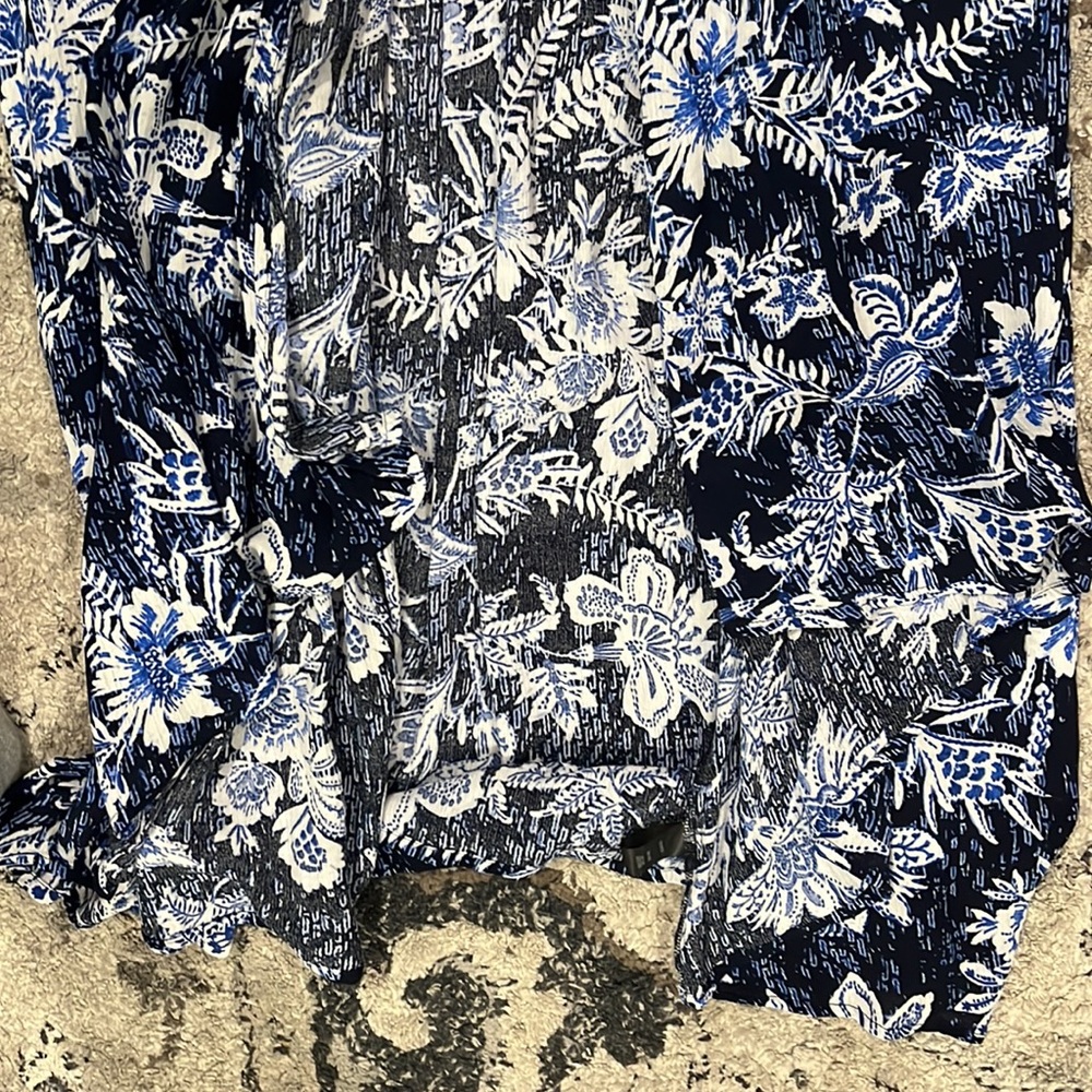 Torrid - Picture 2 of 4